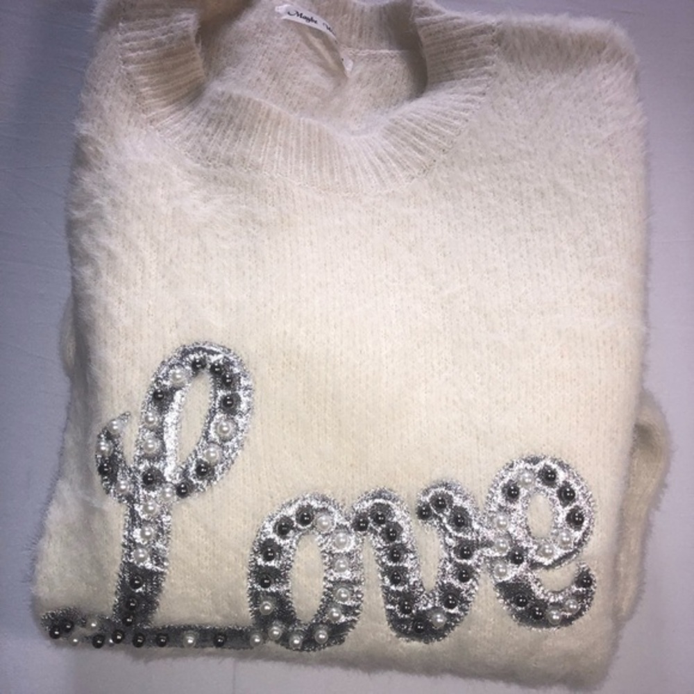 Maybe Wang super soft cozy crewneck sweater in size S/M